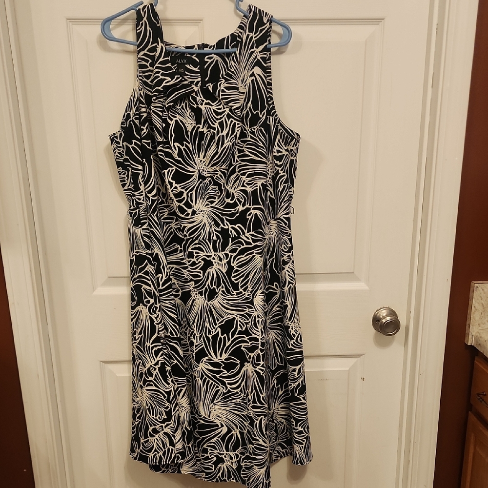 Alyx Black and White Sheath Midi Dress